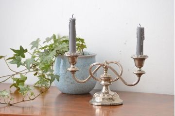 アンティーク雑貨　イギリスアンティーク　シルバープレート製キャンドルスタンド