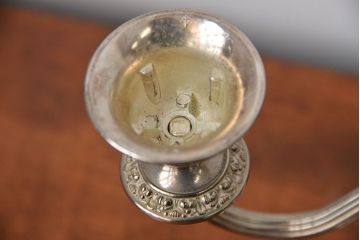 アンティーク雑貨　イギリスアンティーク　シルバープレート製キャンドルスタンド