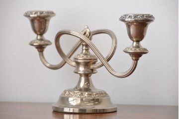 アンティーク雑貨　イギリスアンティーク　シルバープレート製キャンドルスタンド