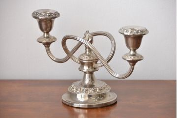 アンティーク雑貨　イギリスアンティーク　シルバープレート製キャンドルスタンド