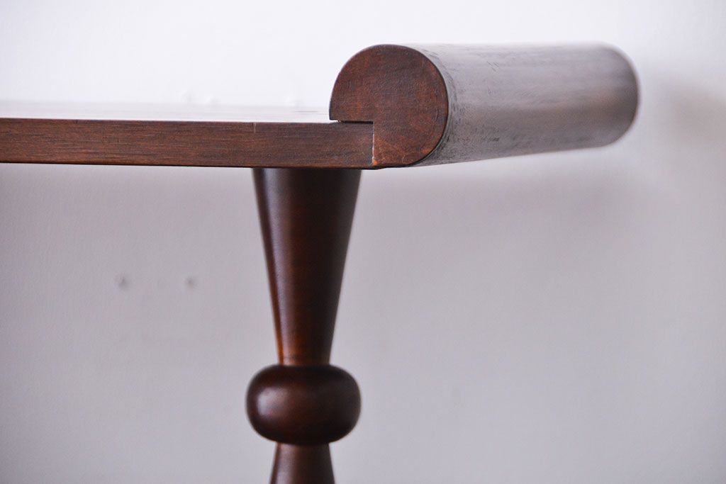 レトロ家具　昭和レトロ　飾り棚付き!お洒落な古い木製の本箱