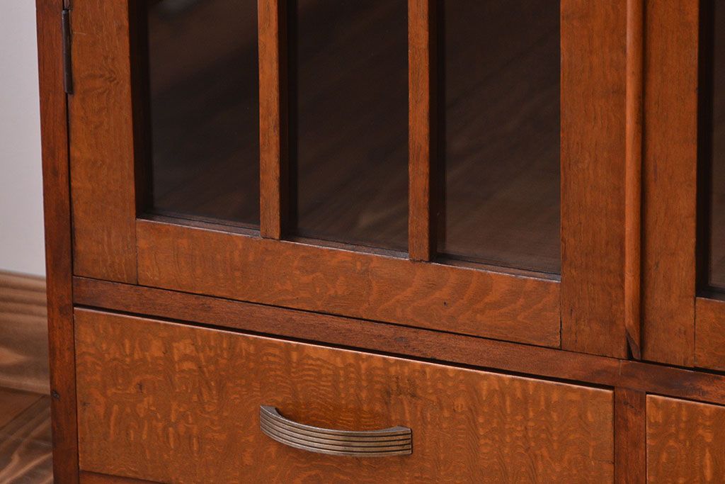 レトロ家具　昭和レトロ　飾り棚付き!お洒落な古い木製の本箱