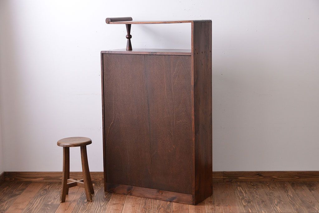 レトロ家具　昭和レトロ　飾り棚付き!お洒落な古い木製の本箱