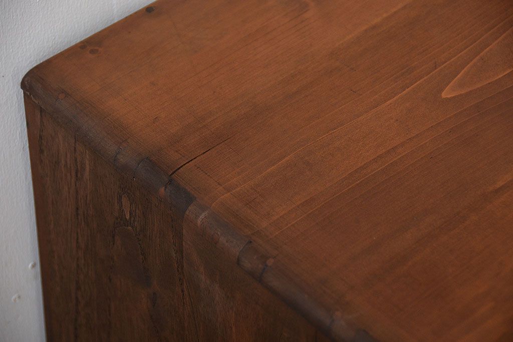 レトロ家具　昭和レトロ　鉄脚付き!結霜ガラス引き戸のアンティークローボード