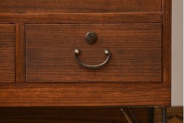 レトロ家具　昭和レトロ　鉄脚付き!結霜ガラス引き戸のアンティークローボード