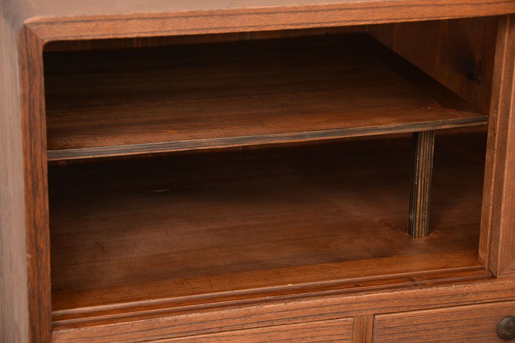 レトロ家具　昭和レトロ　鉄脚付き!結霜ガラス引き戸のアンティークローボード