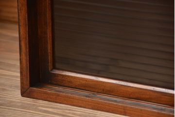 アンティーク家具　和製アンティーク　前面欅材!モールガラス引き戸の小さなローボード