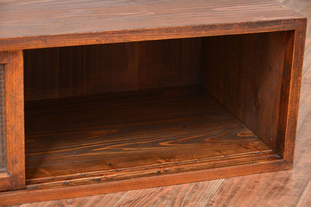 アンティーク家具　和製アンティーク　前面欅材!モールガラス引き戸の小さなローボード