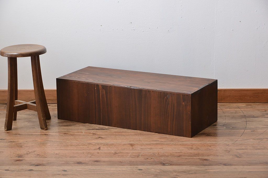 アンティーク家具　和製アンティーク　前面欅材!モールガラス引き戸の小さなローボード