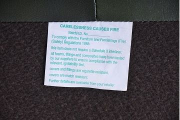 アンティーク家具　イギリスアンティーク　本革のチェスターフィールドソファ(2)