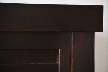 アンティーク家具　六尺　古民具・骨董　横桟引き戸の大きな木製アンティーク収納棚(水屋箪笥)