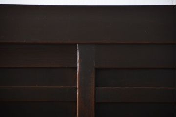 アンティーク家具　六尺　古民具・骨董　横桟引き戸の大きな木製アンティーク収納棚(水屋箪笥)