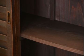 アンティーク家具　六尺　古民具・骨董　横桟引き戸の大きな木製アンティーク収納棚(水屋箪笥)