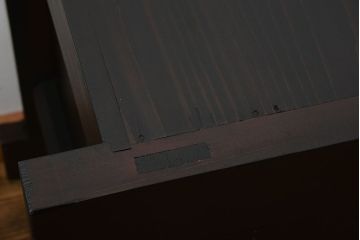 アンティーク家具　古民具・骨董　古い木製の重厚なアンティークローチェスト(水屋箪笥)