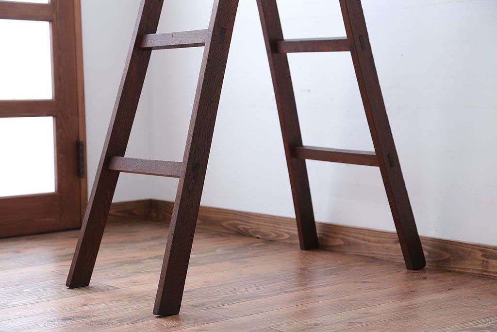 アンティーク雑貨　和製アンティーク　古いナラ材のステップラダー(梯子・脚立)