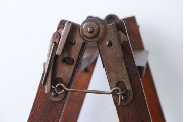 アンティーク雑貨　和製アンティーク　古いナラ材のステップラダー(梯子・脚立)