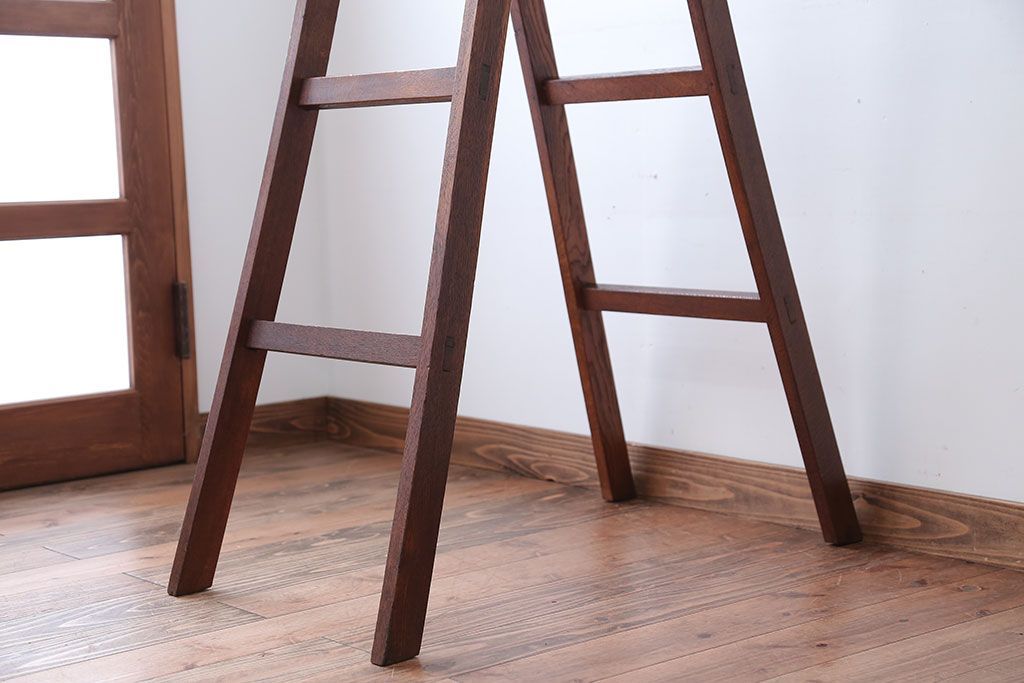 アンティーク雑貨　和製アンティーク　古い木製のステップラダー(梯子・脚立)