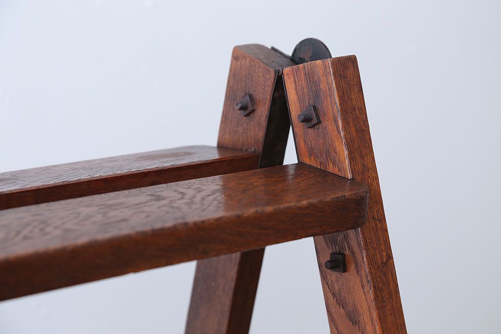 アンティーク雑貨　和製アンティーク　古い木製のステップラダー(梯子・脚立)