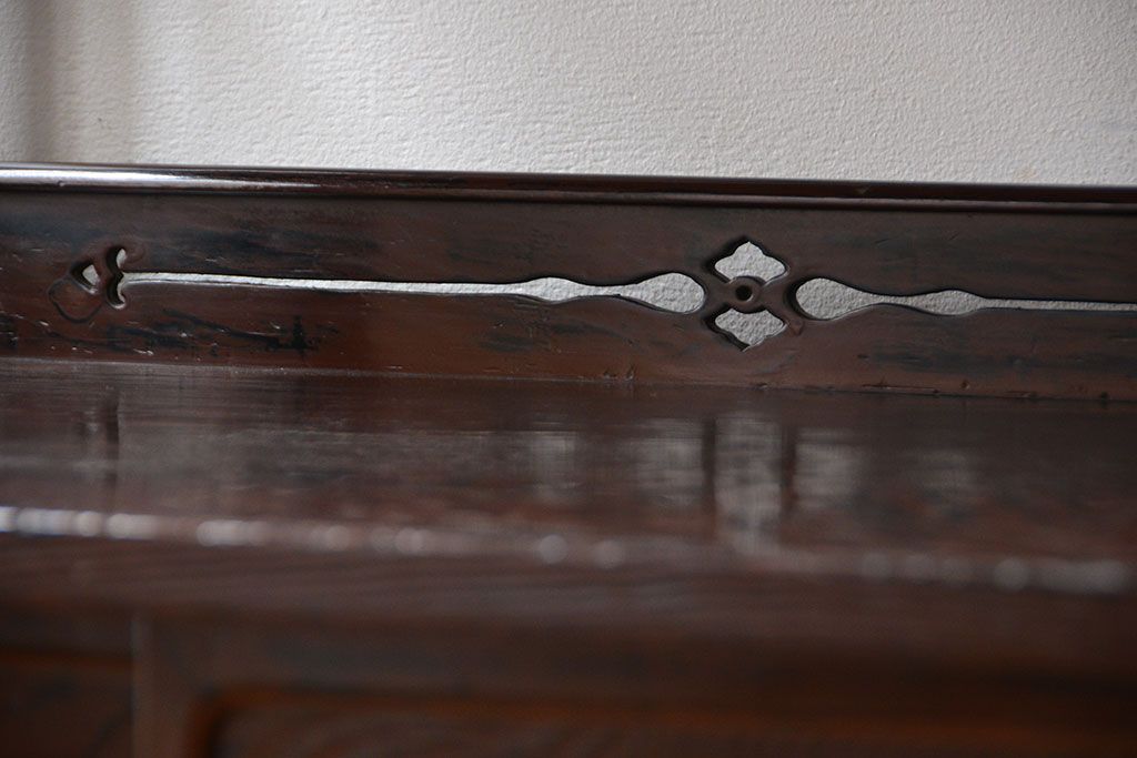 アンティーク家具　和製アンティーク　研ぎ出し木目が美しい高級飾り棚