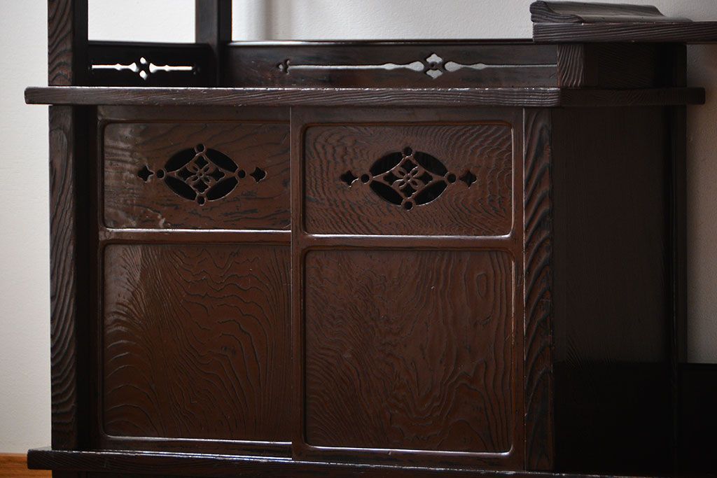 アンティーク家具　和製アンティーク　研ぎ出し木目が美しい高級飾り棚