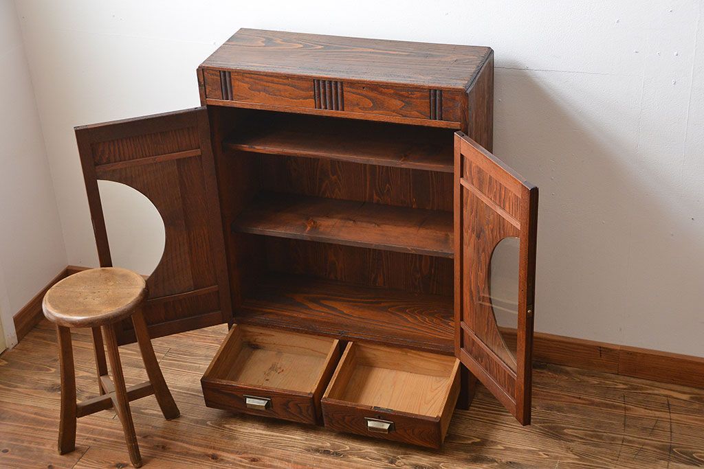 アンティーク家具　和製アンティーク　丸窓付き和風でモダンな本箱