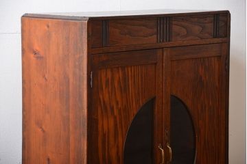 アンティーク家具　和製アンティーク　丸窓付き和風でモダンな本箱