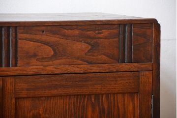 アンティーク家具　和製アンティーク　丸窓付き和風でモダンな本箱