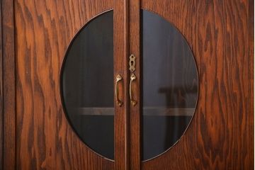 アンティーク家具　和製アンティーク　丸窓付き和風でモダンな本箱