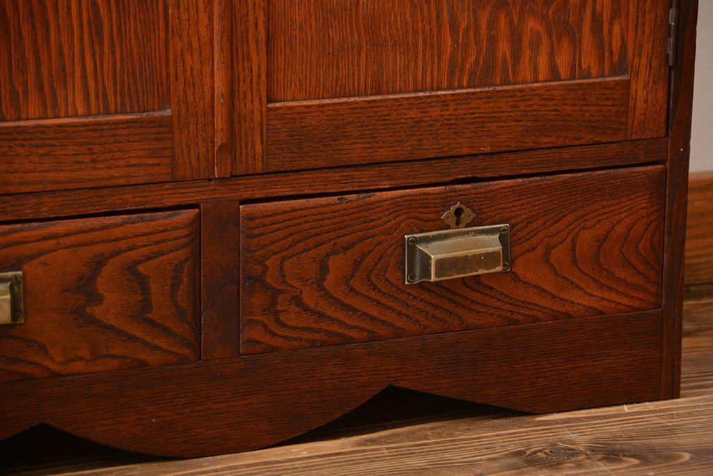 アンティーク家具　和製アンティーク　丸窓付き和風でモダンな本箱