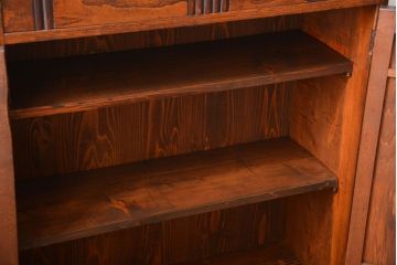 アンティーク家具　和製アンティーク　丸窓付き和風でモダンな本箱