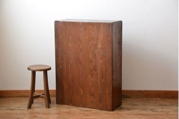 アンティーク家具　和製アンティーク　丸窓付き和風でモダンな本箱