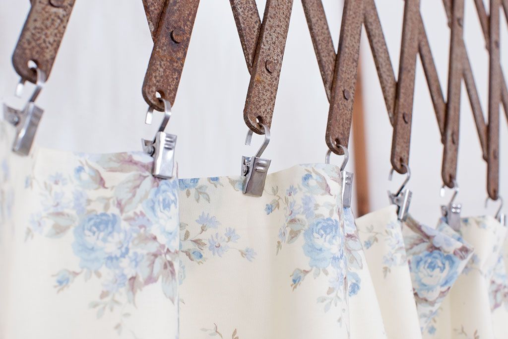 アンティーク雑貨　昭和レトロ　キャスター付き!アンティークアイアンパーテーション