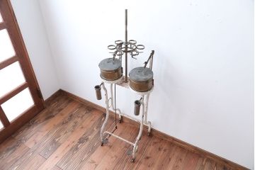 アンティーク雑貨　昭和レトロ　古いアイアン製アンティーク消毒ケース