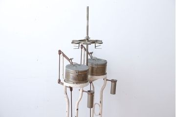 アンティーク雑貨　昭和レトロ　古いアイアン製アンティーク消毒ケース