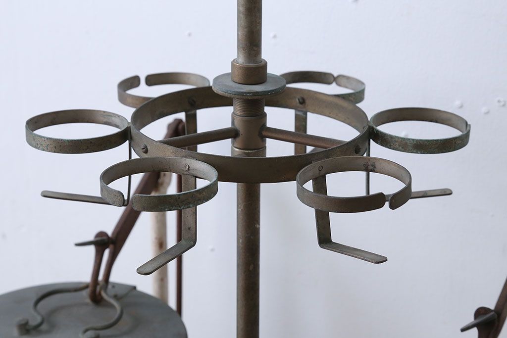 アンティーク雑貨　昭和レトロ　古いアイアン製アンティーク消毒ケース