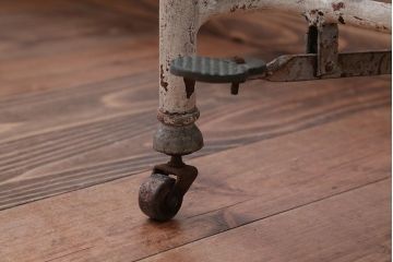 アンティーク雑貨　昭和レトロ　古いアイアン製アンティーク消毒ケース