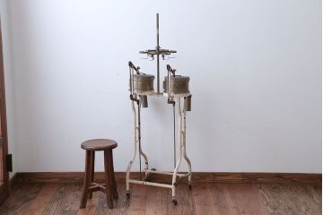 アンティーク雑貨　昭和レトロ　古いアイアン製アンティーク消毒ケース