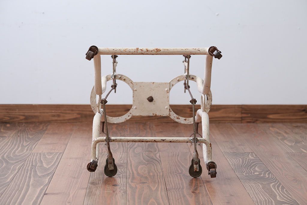 アンティーク雑貨　昭和レトロ　古いアイアン製アンティーク消毒ケース