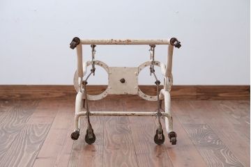 アンティーク雑貨　昭和レトロ　古いアイアン製アンティーク消毒ケース