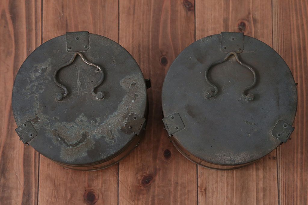 アンティーク雑貨　昭和レトロ　古いアイアン製アンティーク消毒ケース