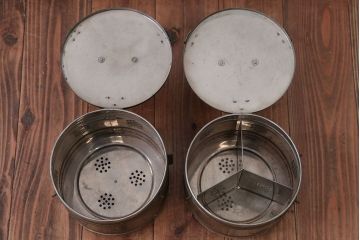 アンティーク雑貨　昭和レトロ　古いアイアン製アンティーク消毒ケース