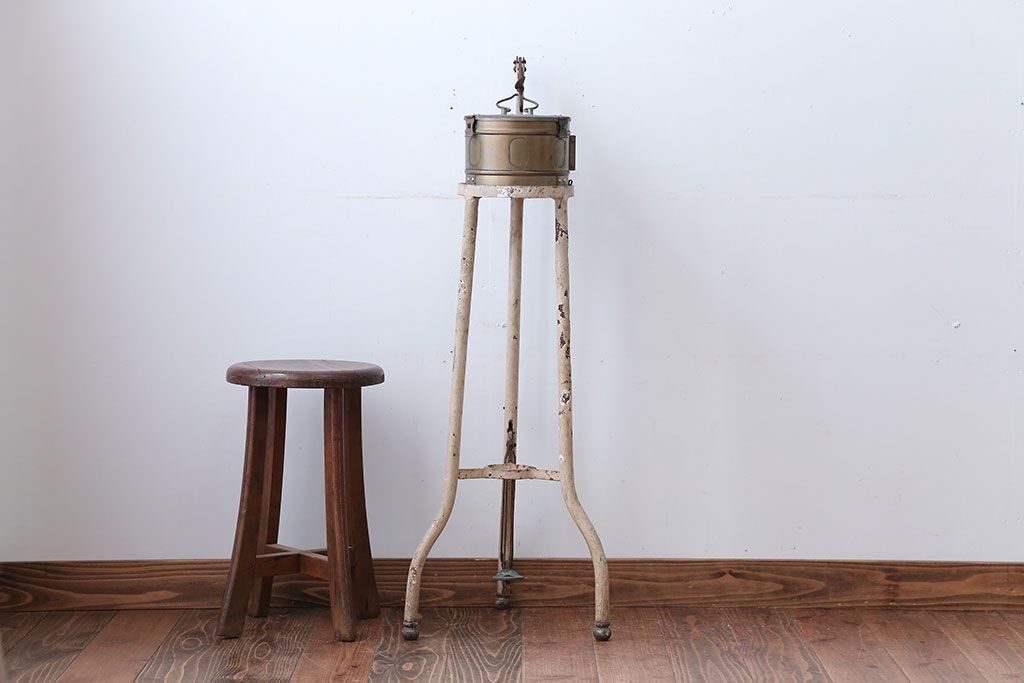 アンティーク雑貨　昭和レトロ　古いアイアン製アンティーク消毒ケース(2)