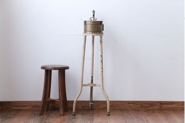 アンティーク雑貨　昭和レトロ　古いアイアン製アンティーク消毒ケース(2)