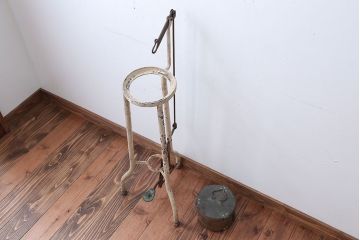 アンティーク雑貨　昭和レトロ　古いアイアン製アンティーク消毒ケース(2)