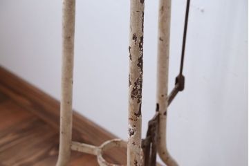 アンティーク雑貨　昭和レトロ　古いアイアン製アンティーク消毒ケース(2)