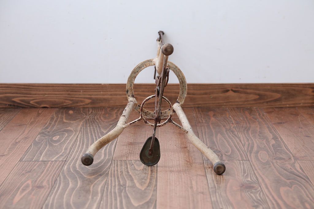 アンティーク雑貨　昭和レトロ　古いアイアン製アンティーク消毒ケース(2)