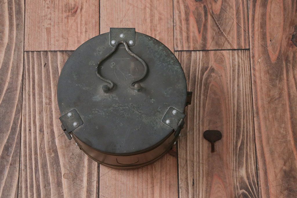 アンティーク雑貨　昭和レトロ　古いアイアン製アンティーク消毒ケース(2)