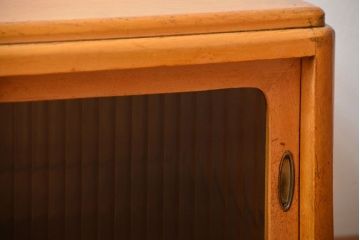 レトロ家具　昭和レトロ　モールガラス引き戸の小ぶりなローボード