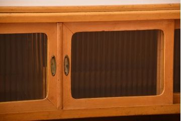 レトロ家具　昭和レトロ　モールガラス引き戸の小ぶりなローボード