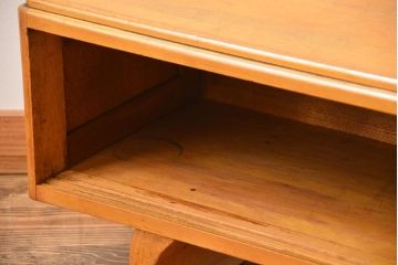 レトロ家具　昭和レトロ　モールガラス引き戸の小ぶりなローボード